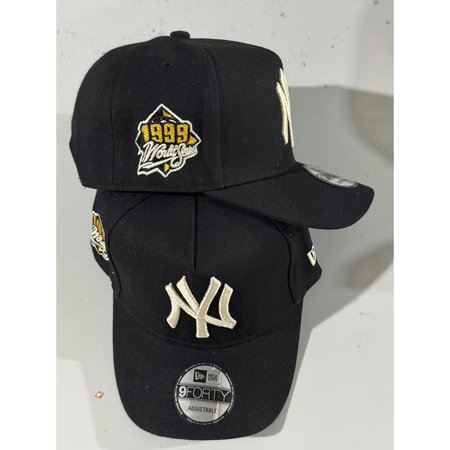 New York Yankees Adjustable Hat